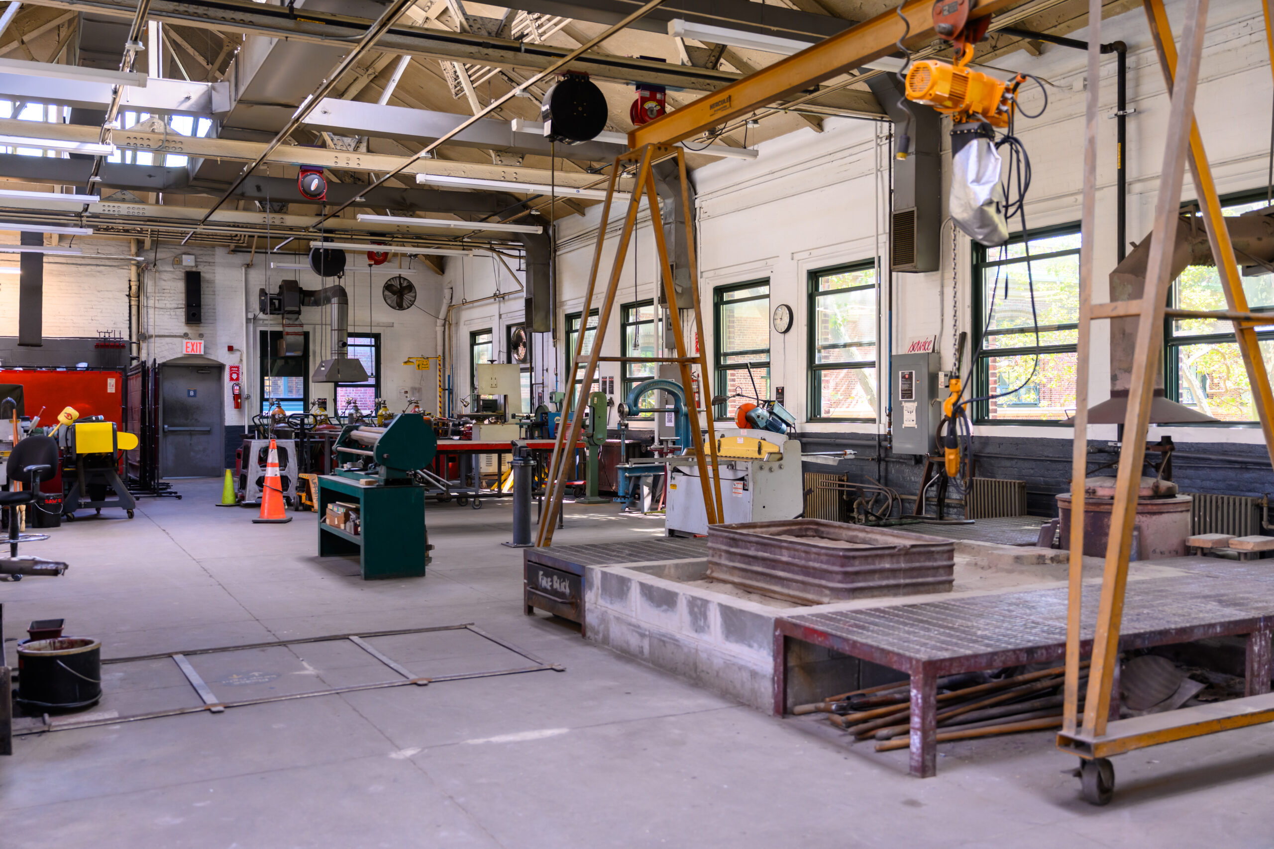 Fine Arts metal shop: an open, large room with equipment throughout