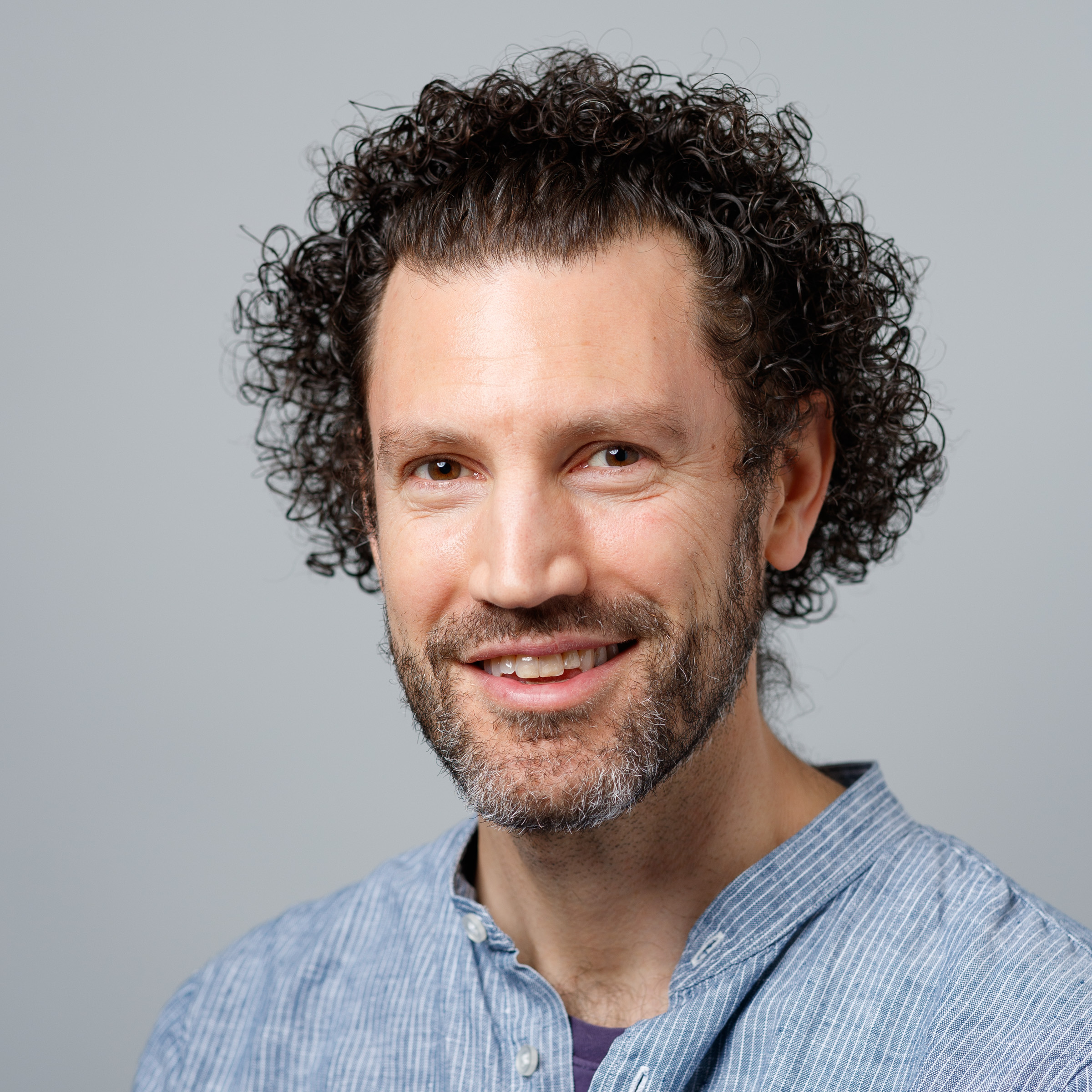 Headshot of Daniel Wright