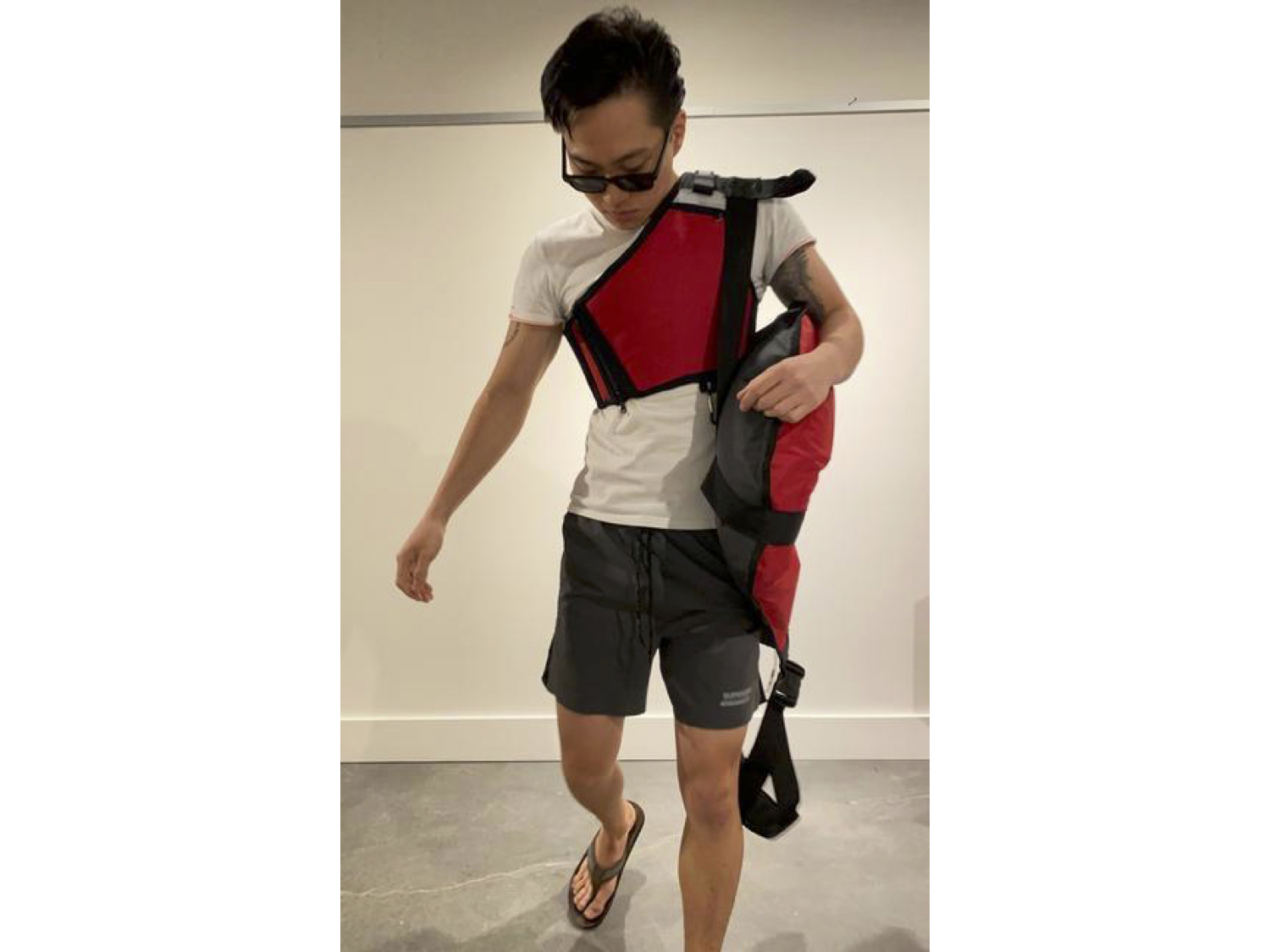 Lifeguard flotation device and harness by Andrew Lee, BID ’21
