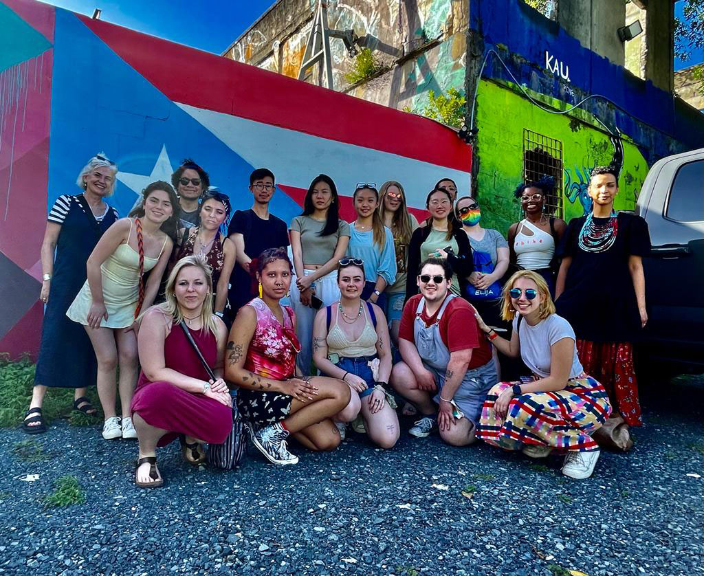 Pratt students on a walking tour of murals from the Santurce es Ley festival