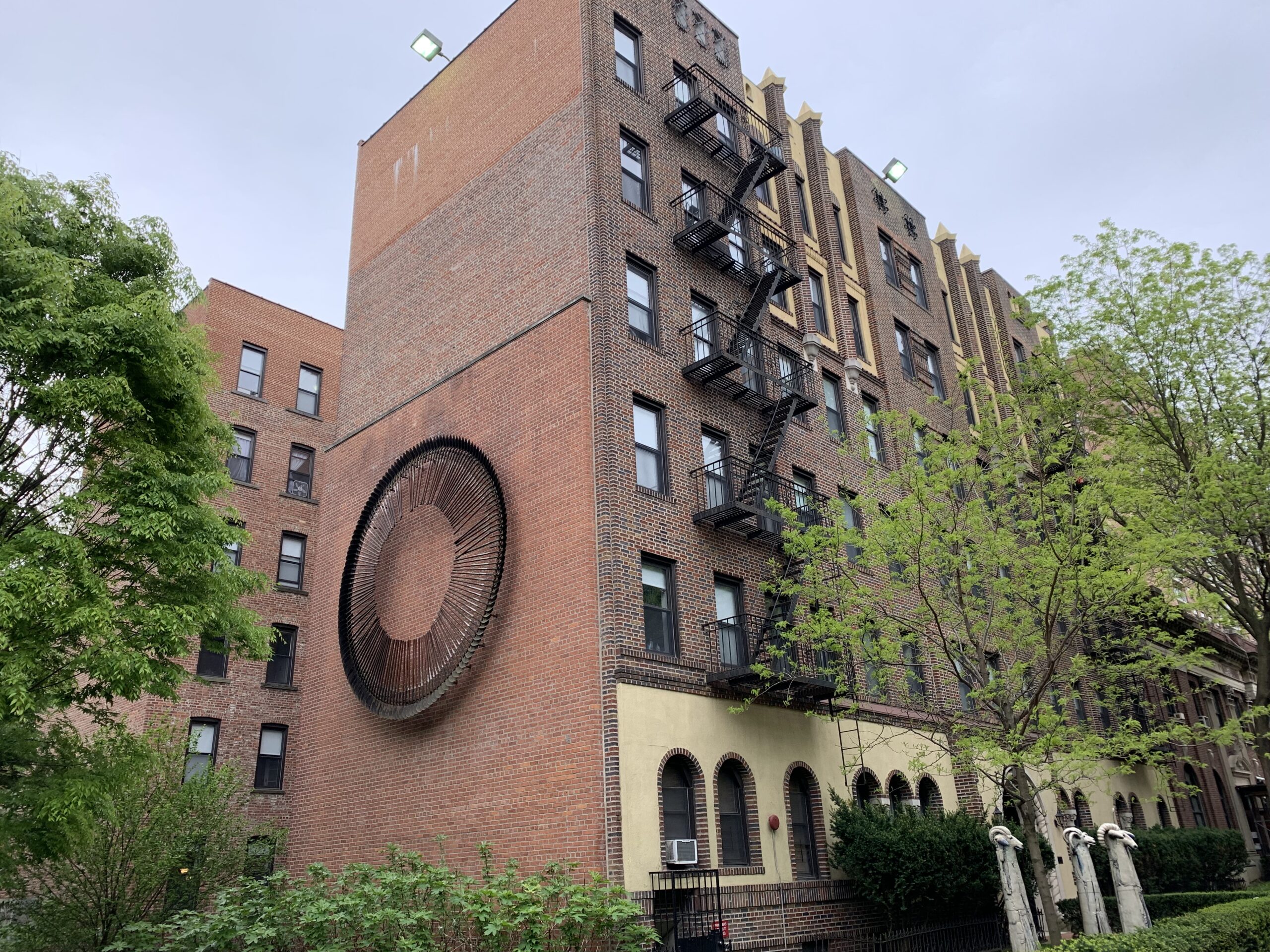Esther Lloyd-Jones Hall's façade.