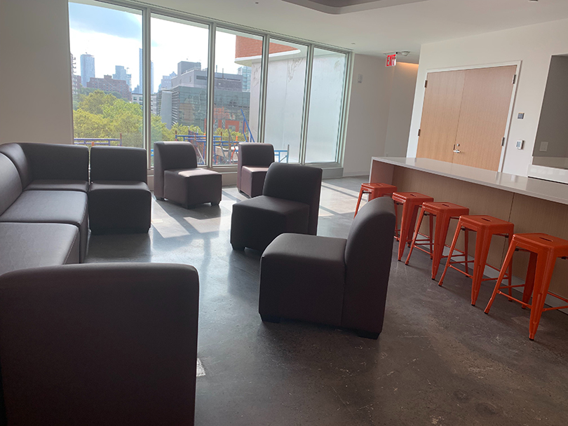 Image of Emerson Place's lounge..