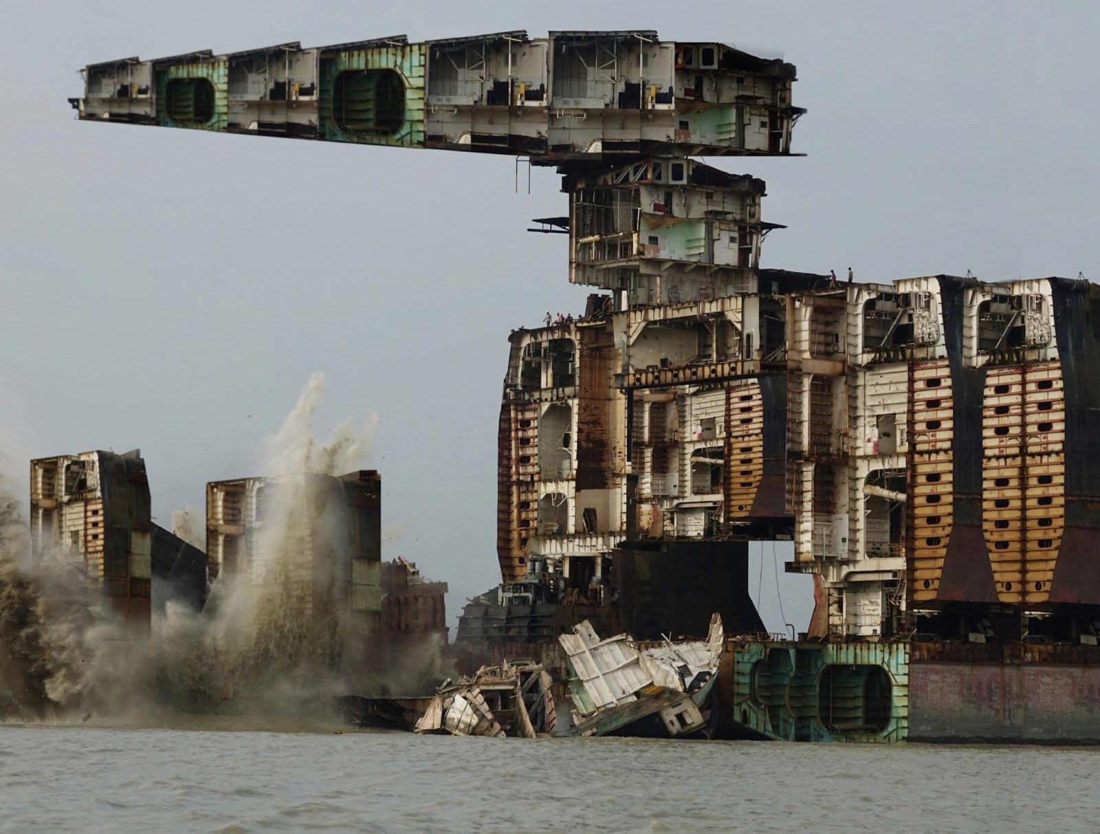 Render of industrial building by Sohhee Oh