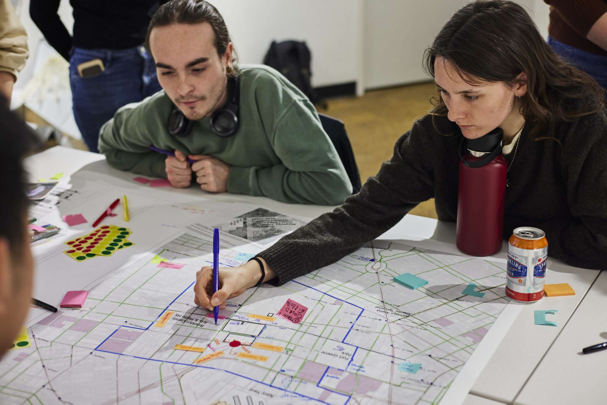 Students in the Pratt 2030 Campus Climate Action Plan Vision Resilience Thinking Workshop taught by Rafael de Balanzo Joue. Photo by Draven Zhao.