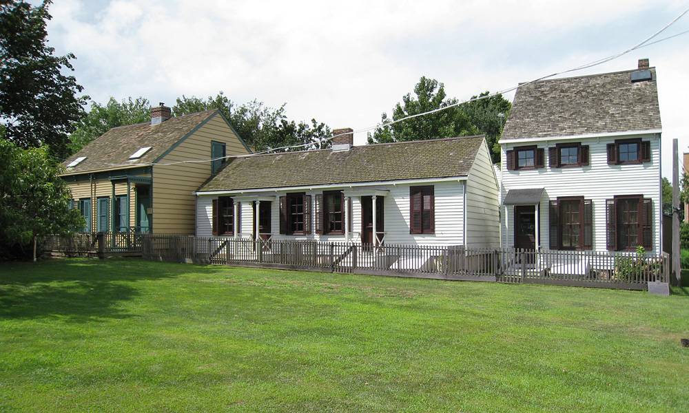 Hunterfly road houses