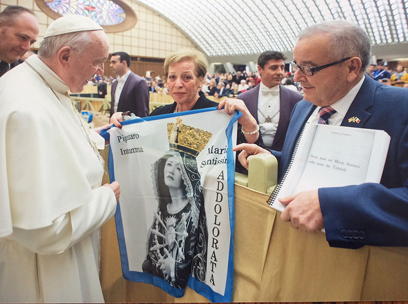 New York State Assembly member Tony D’Urso, with his wife Maria, presenting a copy of the diary to Pope Francis