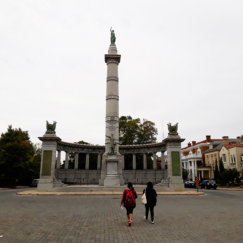 Students from the Main Street Revitalization historic preservation class Jefferson Davis Monument on Monument Avenue in Richmond, Virginia (courtesy Courtney Knapp)