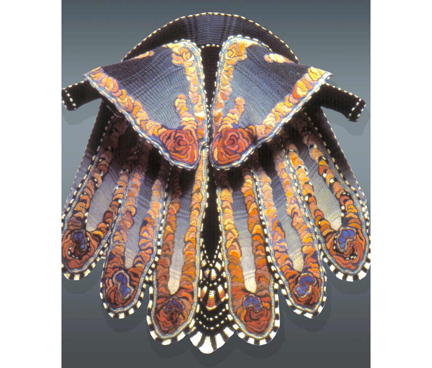 Sharron Hedges, “Morpho” (1984), crocheted and knitted rib, wool yarn, and wool jersey lining (courtesy the artist, collection Julie Schafler Dale)